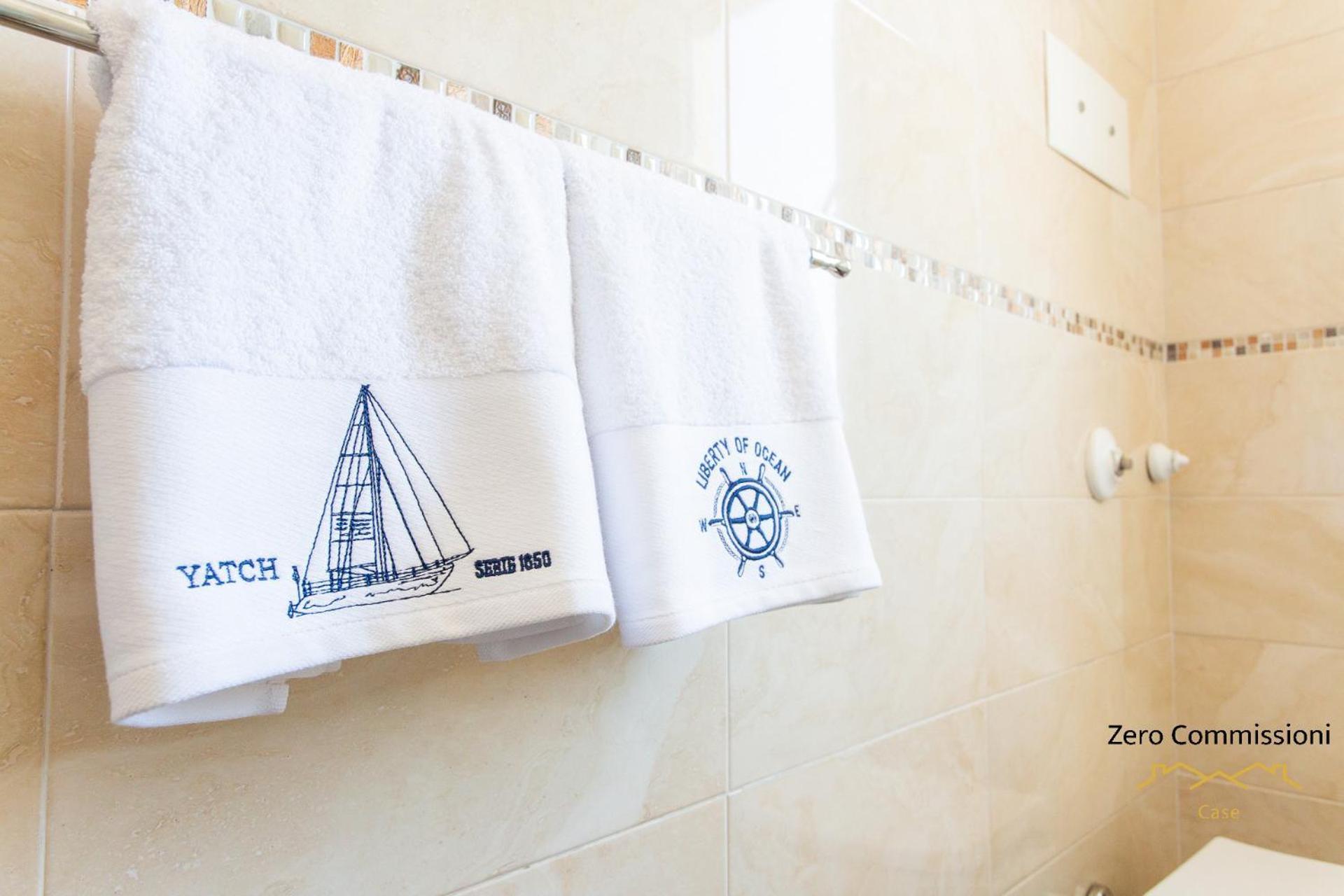 Apartment Palm House - Vista Mare Montesilvano