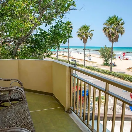Palm Beach House - Vista Mare Montesilvano Exterior photo