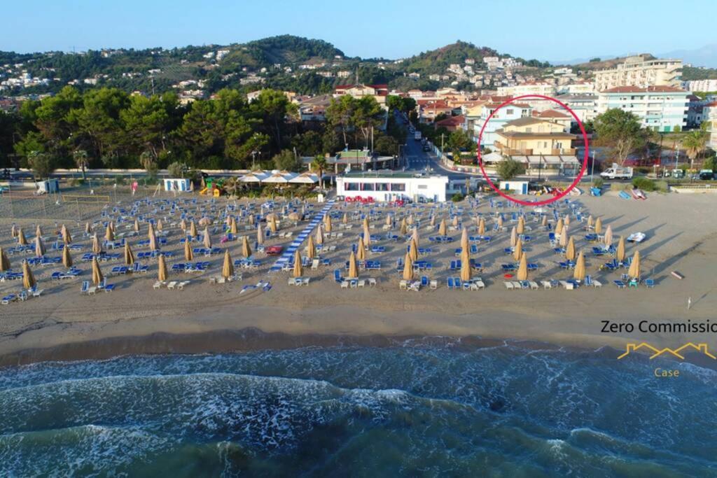 Apartment Palm House - Vista Mare Montesilvano Marina